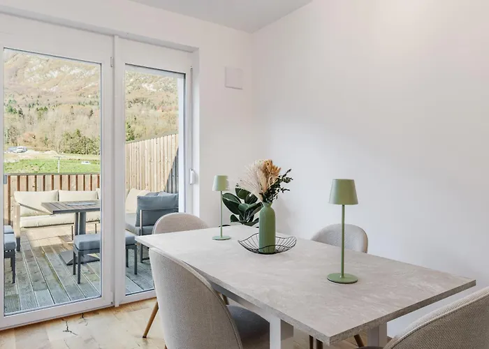 Family דירה בובק